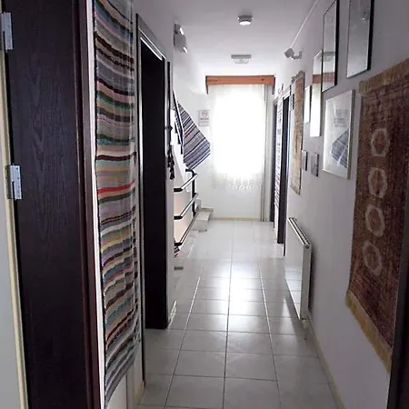 Cam Hotel