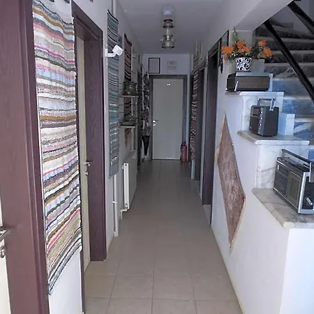 Cam Hotel