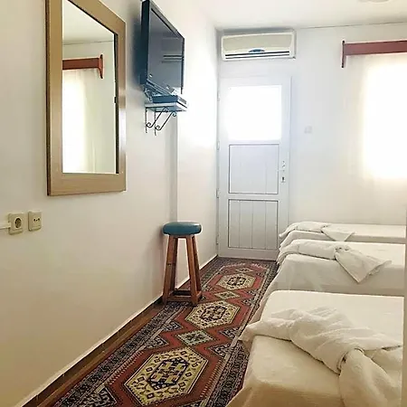 Cam Hotel *